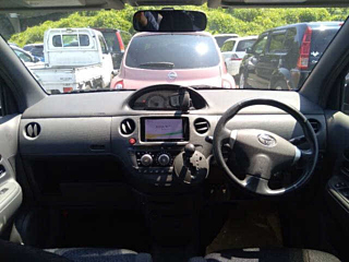 TOYOTA SIENTA 2012