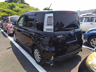 TOYOTA SIENTA 2012