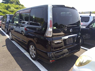 NISSAN SERENA 2010