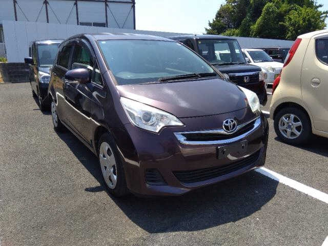 TOYOTA RACTIS 2014