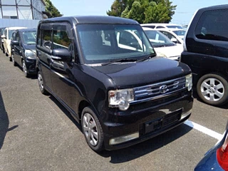 TOYOTA PIXIS SPACE 2012