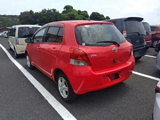 TOYOTA VITZ 2010