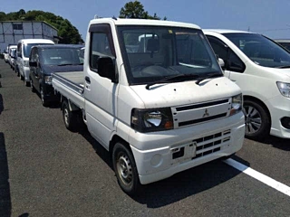 MITSUBISHI MINICAB TRUCK 2011