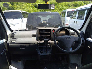 DAIHATSU HIJET VAN 2013