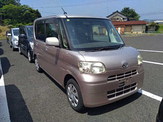 DAIHATSU TANTO 2012