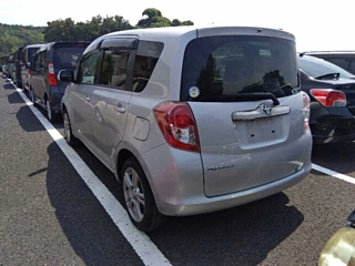 TOYOTA RACTIS 2010