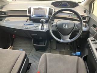 HONDA FREED 2013