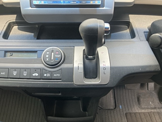 HONDA FREED 2013