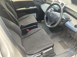 HONDA FREED 2013