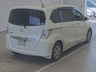 HONDA FREED 2013