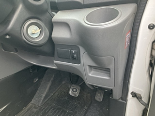 NISSAN NV200 2013