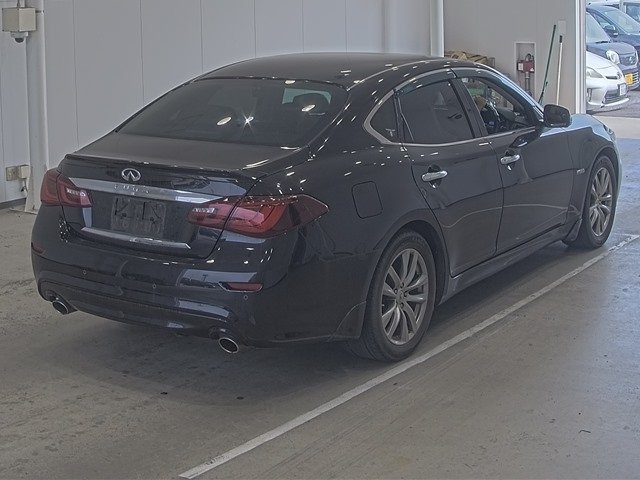 NISSAN FUGA 2016