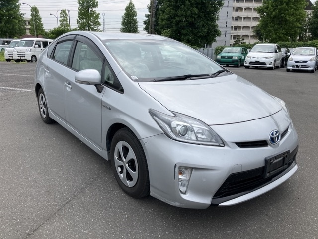 TOYOTA PRIUS 2014