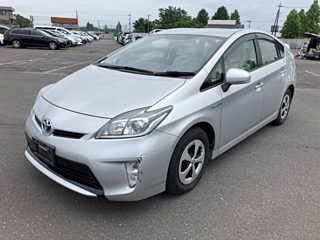 TOYOTA PRIUS 2014
