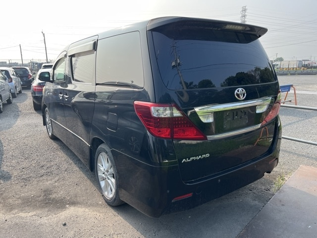TOYOTA ALPHARD 2009