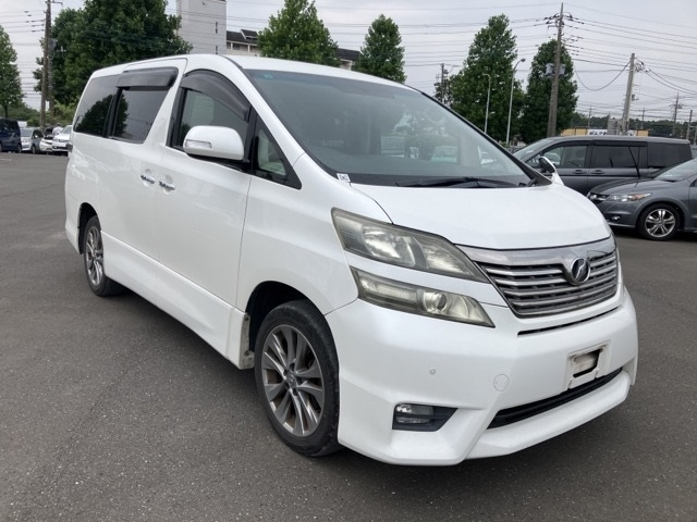 TOYOTA VELLFIRE 2011