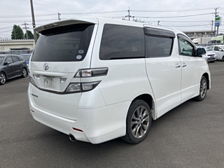 TOYOTA VELLFIRE 2011