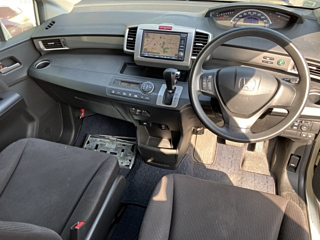 HONDA FREED 2011