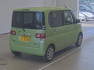 DAIHATSU TANTO 2011