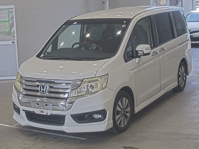 HONDA STEP WAGON 2012