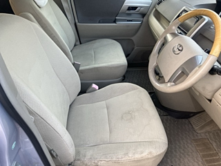 TOYOTA NOAH 2009