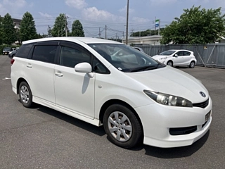 TOYOTA WISH 2010