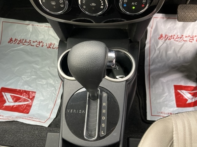 MAZDA VERISA 2012