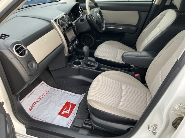 MAZDA VERISA 2012