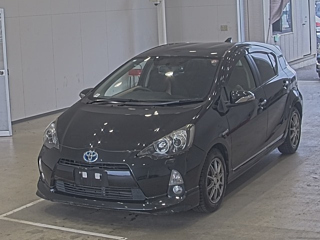 TOYOTA AQUA 2012