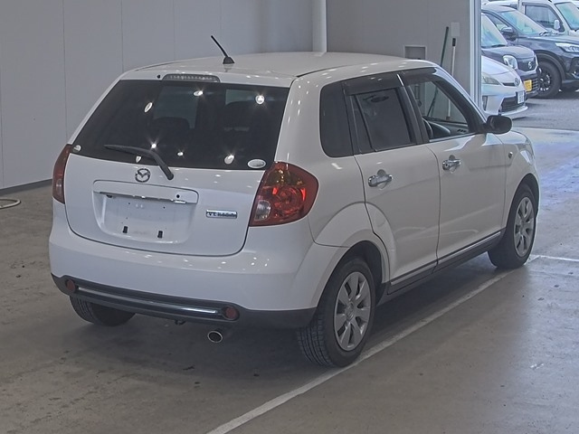 MAZDA VERISA 2012