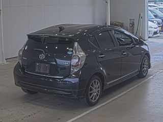 TOYOTA AQUA 2012