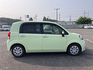 TOYOTA PORTE 2012
