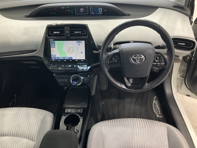TOYOTA PRIUS PHV 2020