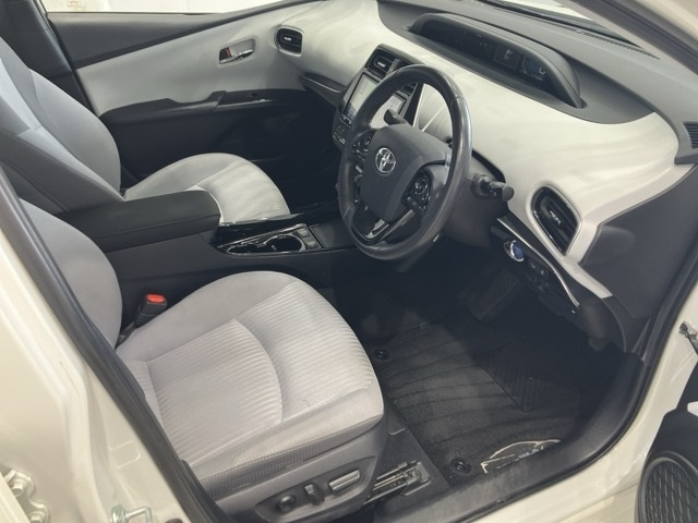 TOYOTA PRIUS PHV 2020