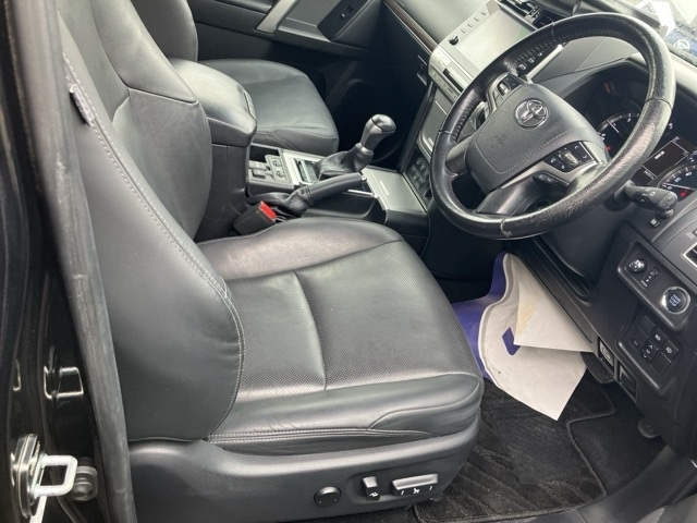 TOYOTA LAND CRUISER PRADO 2020