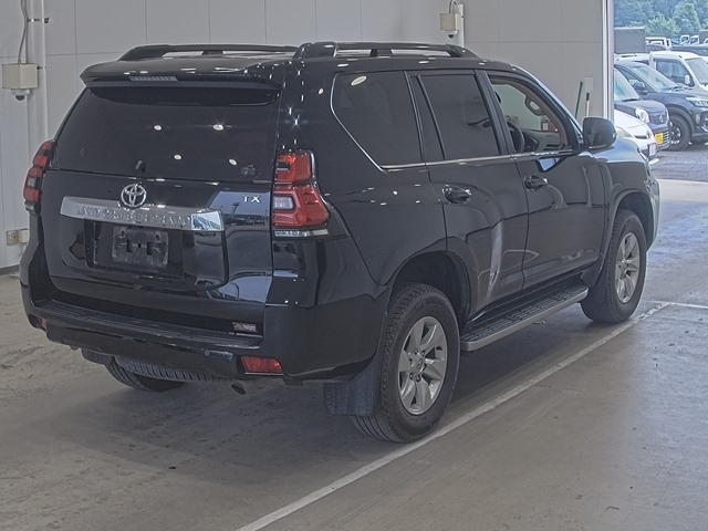 TOYOTA LAND CRUISER PRADO 2018