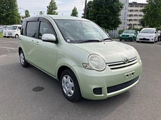 TOYOTA SIENTA 2010