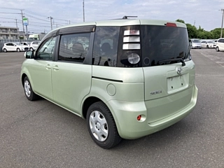 TOYOTA SIENTA 2010