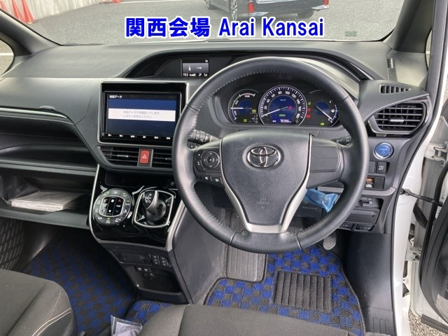 TOYOTA ESQUIRE 2019
