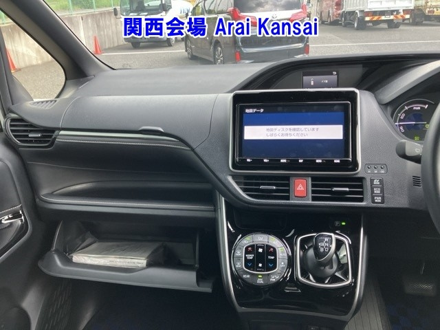 TOYOTA ESQUIRE 2019