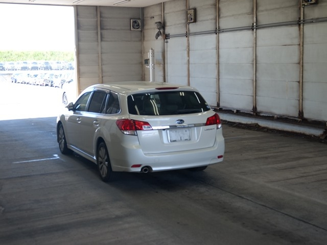 SUBARU LEGACY 2010