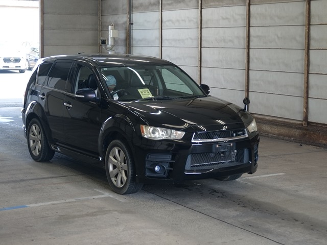 MITSUBISHI OUTLANDER 2011