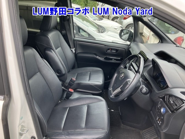 TOYOTA ESQUIRE 2018