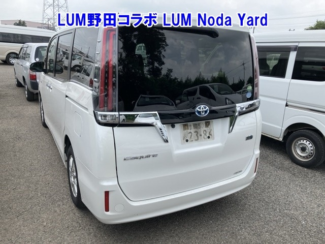 TOYOTA ESQUIRE 2018
