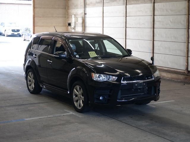 MITSUBISHI OUTLANDER 2011