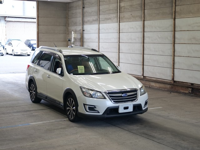 SUBARU EXIGA 2016