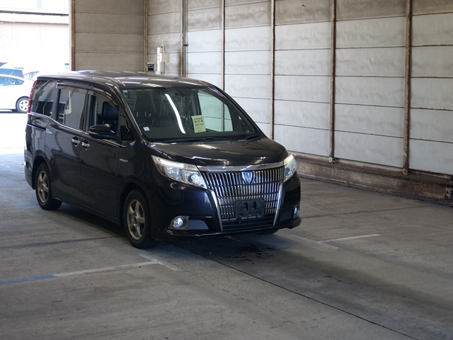 TOYOTA ESQUIRE 2015