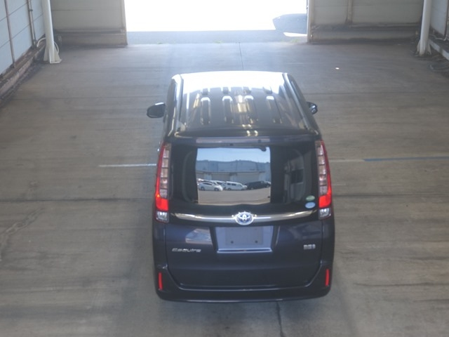 TOYOTA ESQUIRE 2015