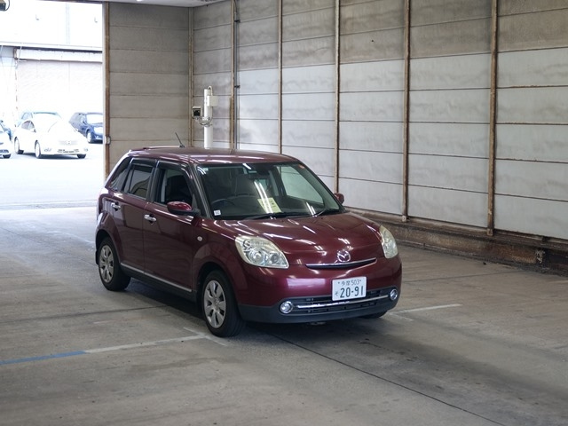 MAZDA VERISA 2013
