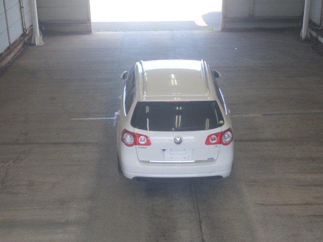 VOLKSWAGEN PASSAT VARIANT 2010